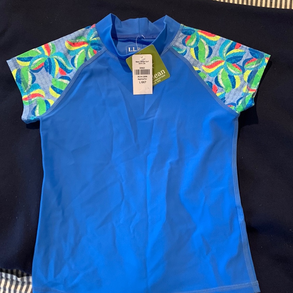 NWT LL Bean girls rash guard (6x/7)